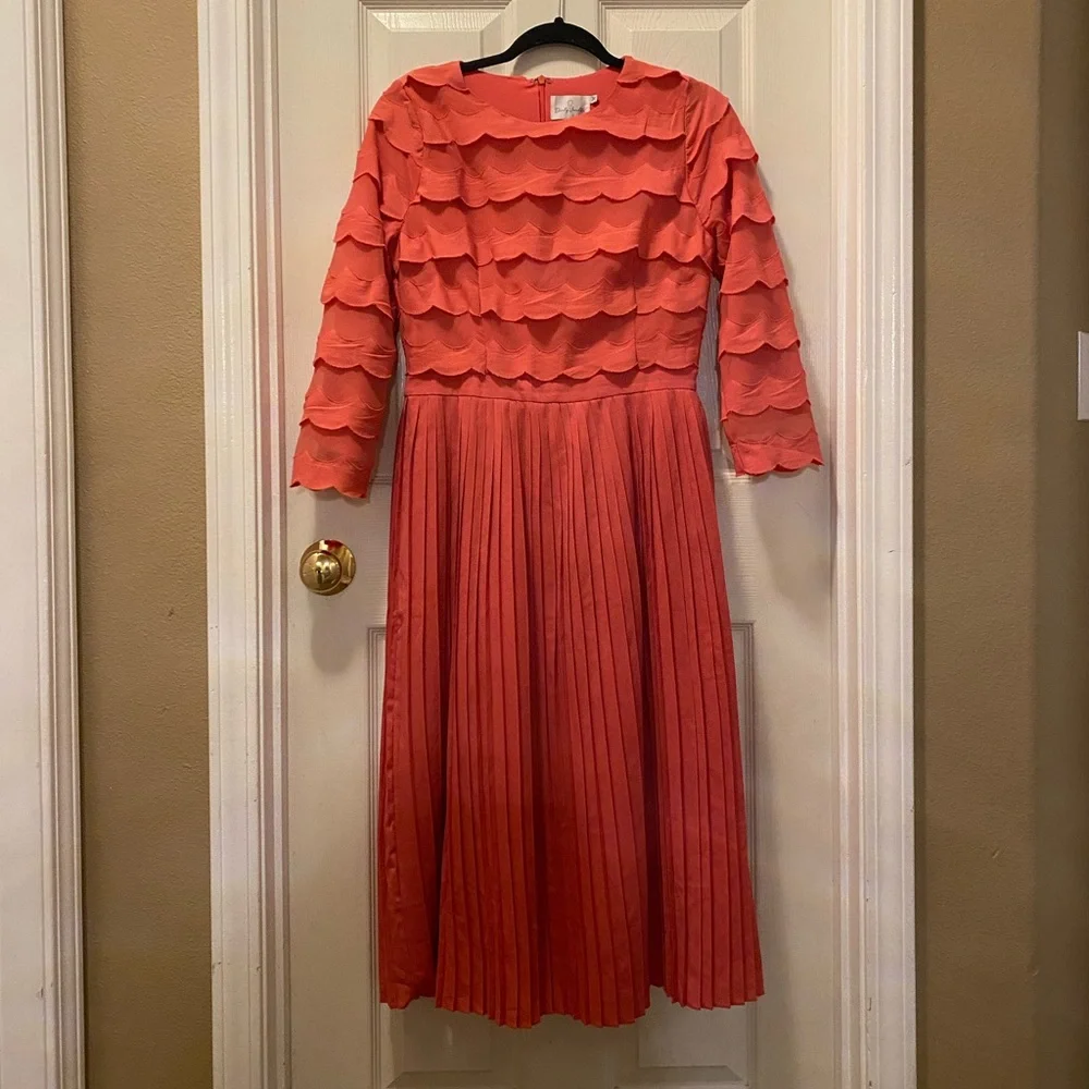 Petals & Pleats midi length dress - Picture 2 of 8